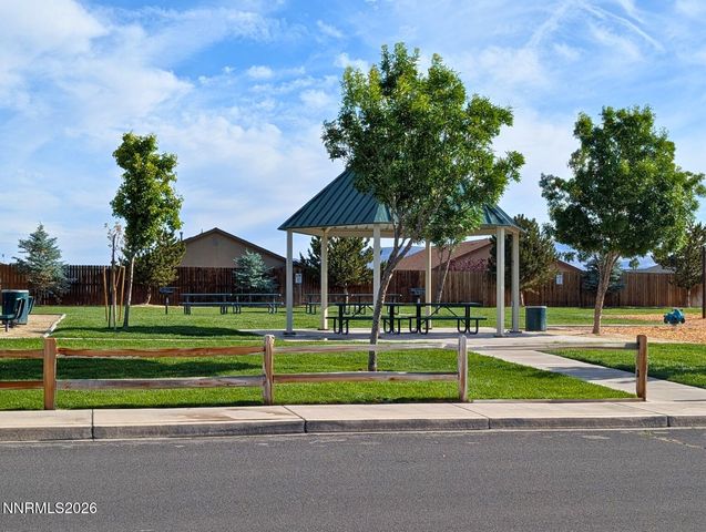 180 Walnut Drive, Fernley, NV 89408