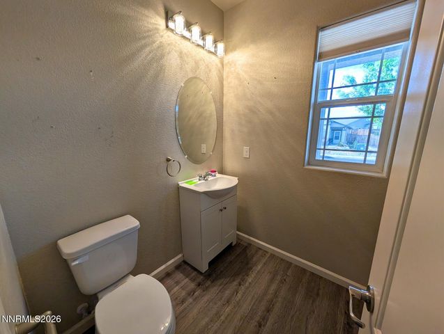180 Walnut Drive, Fernley, NV 89408