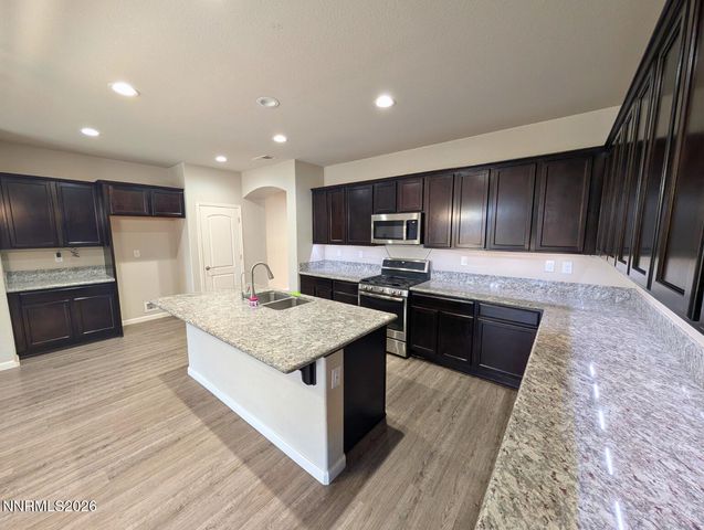 180 Walnut Drive, Fernley, NV 89408