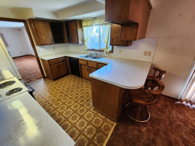 6908 Verda Vista Place, Klamath Falls, OR 97603