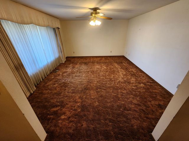 6908 Verda Vista Place, Klamath Falls, OR 97603