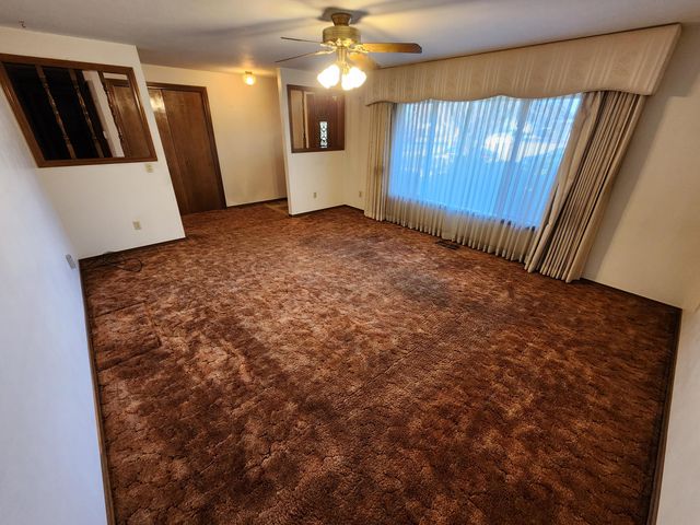 6908 Verda Vista Place, Klamath Falls, OR 97603