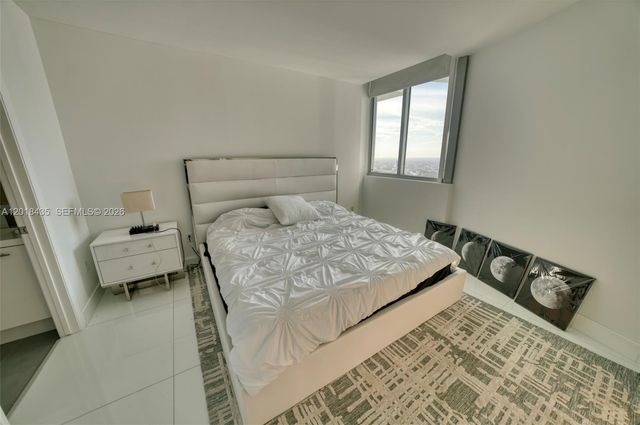 92 SW 3rd St 5203, Miami, FL 33130