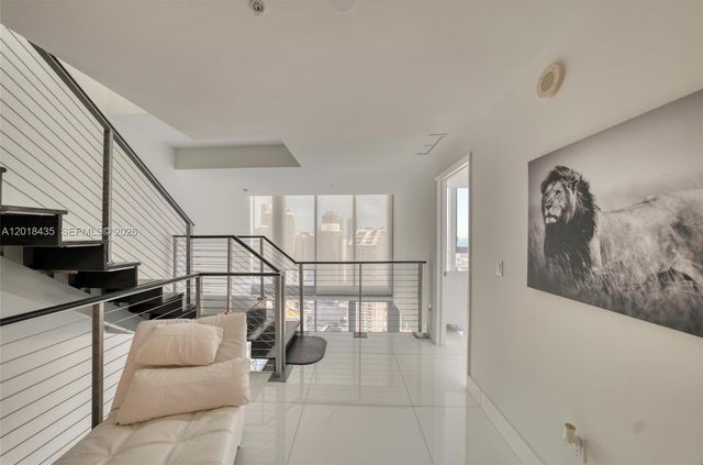 92 SW 3rd St 5203, Miami, FL 33130