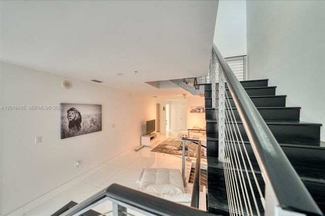 92 SW 3rd St 5203, Miami, FL 33130