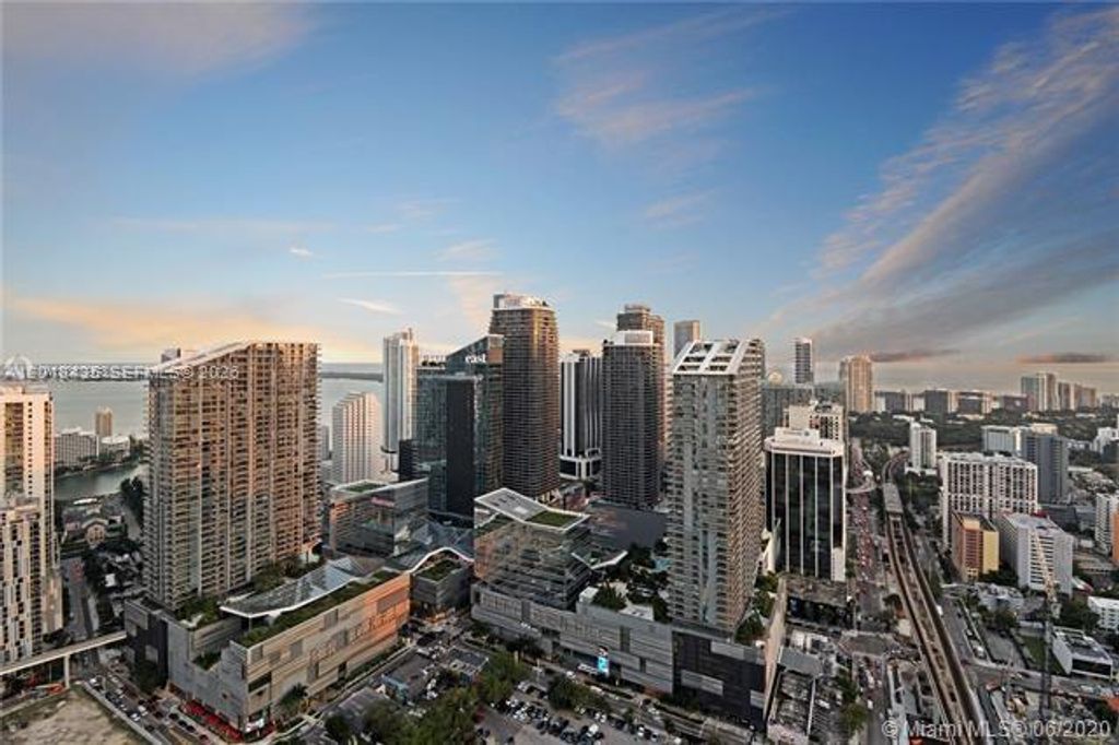 92 SW 3rd St 5203, Miami, FL 33130