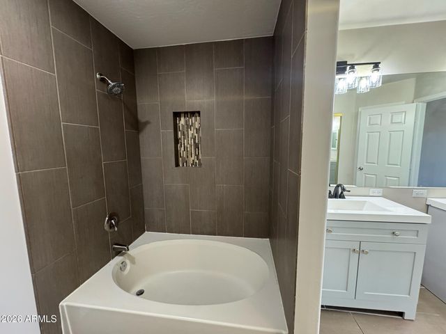 1417 E MINERAL Road, Gilbert, AZ 85234
