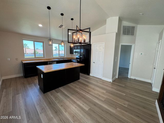 1417 E MINERAL Road, Gilbert, AZ 85234