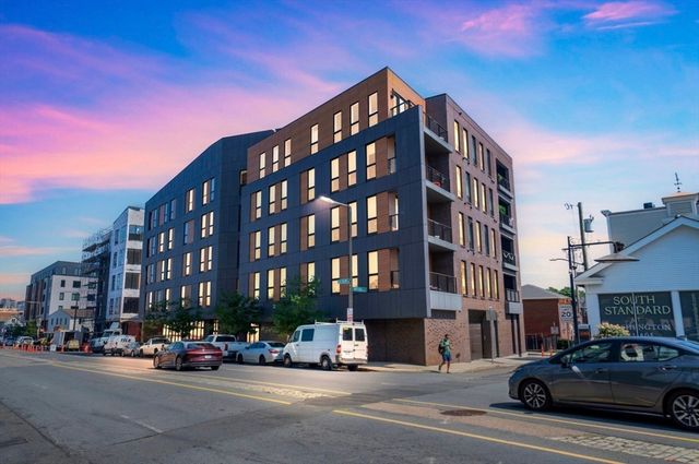 232 Old Colony Ave 504, Boston, MA 02127