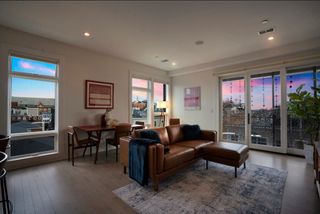 232 Old Colony Ave 504, Boston, MA 02127
