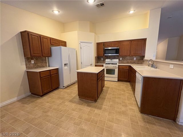 2513 Torch Avenue, North Las Vegas, NV 89081
