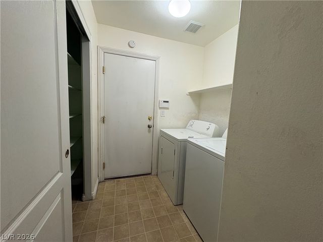 2513 Torch Avenue, North Las Vegas, NV 89081
