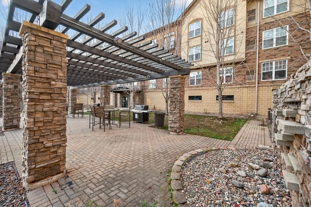 13570 Technology Drive 2111, Eden Prairie, MN 55344