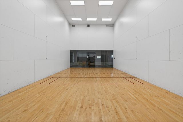 13570 Technology Drive 2111, Eden Prairie, MN 55344