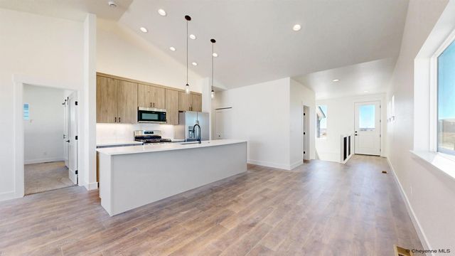 7916 WILDERNESS TRL, Cheyenne, WY 82001