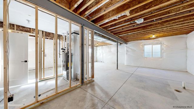 7916 WILDERNESS TRL, Cheyenne, WY 82001