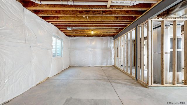 7916 WILDERNESS TRL, Cheyenne, WY 82001