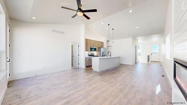 7916 WILDERNESS TRL, Cheyenne, WY 82001