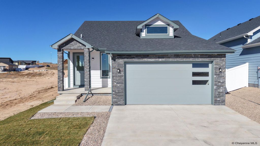 7916 WILDERNESS TRL, Cheyenne, WY 82001