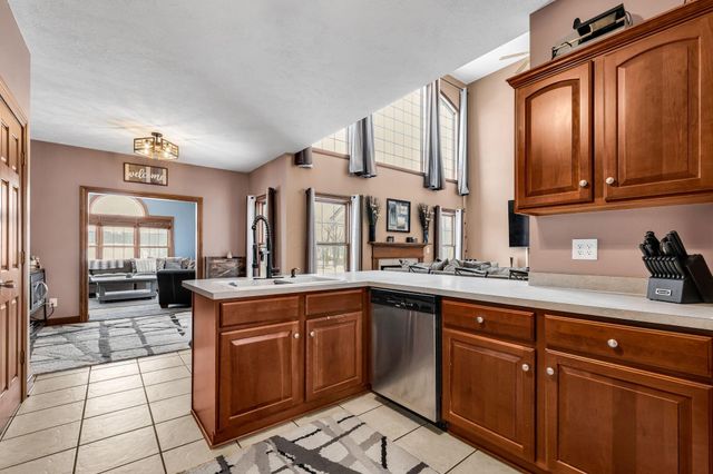 3401 Whitetail Drive W, Lexington, OH 44904