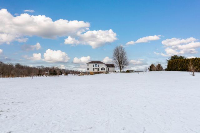 3401 Whitetail Drive W, Lexington, OH 44904