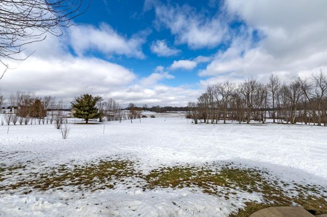 3401 Whitetail Drive W, Lexington, OH 44904