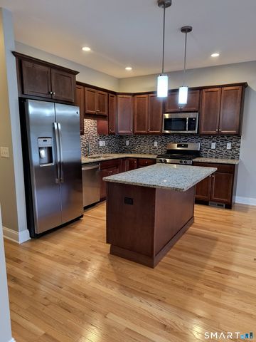 35 Red Rock Lane 35, Manchester, CT 06042