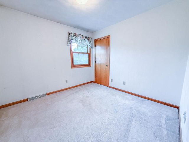 1965 Rockfence Lane, Beloit, WI 53511