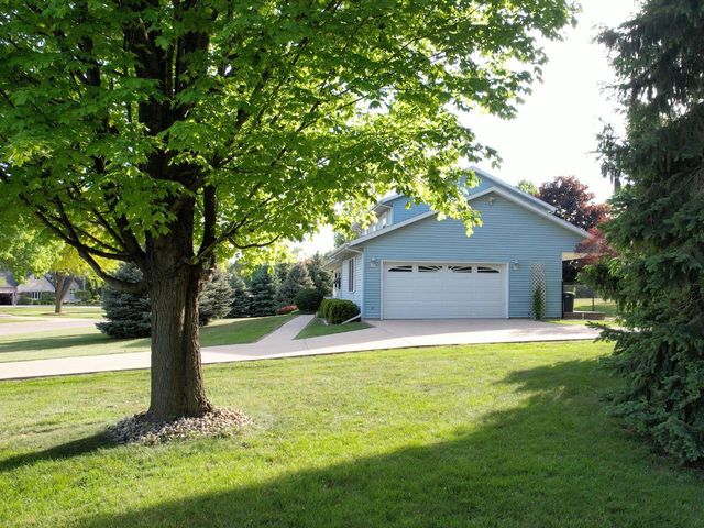 1965 Rockfence Lane, Beloit, WI 53511