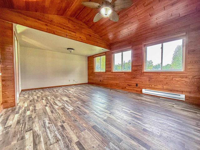 1965 Rockfence Lane, Beloit, WI 53511