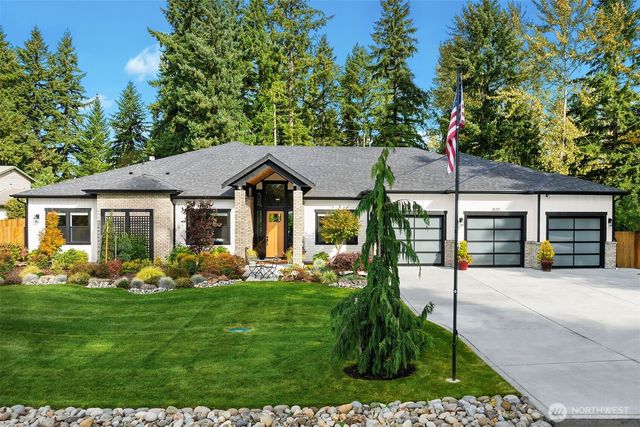 18201 17th Street E, Lake Tapps, WA 98391