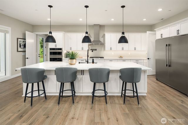 18201 17th Street E, Lake Tapps, WA 98391