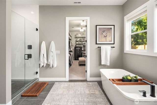 18201 17th Street E, Lake Tapps, WA 98391