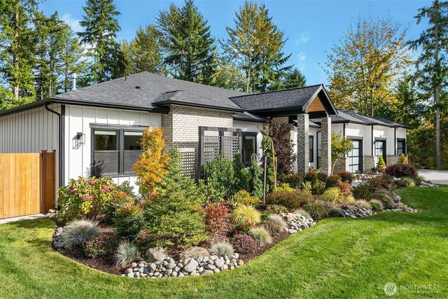 18201 17th Street E, Lake Tapps, WA 98391