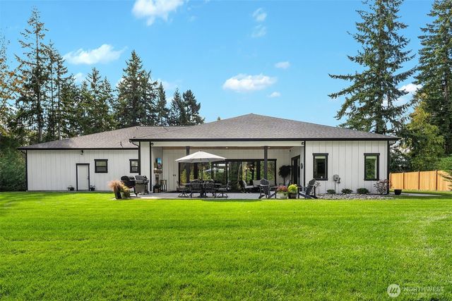 18201 17th Street E, Lake Tapps, WA 98391