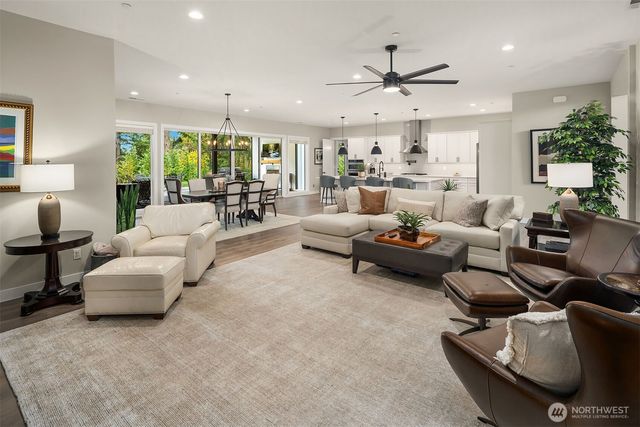 18201 17th Street E, Lake Tapps, WA 98391