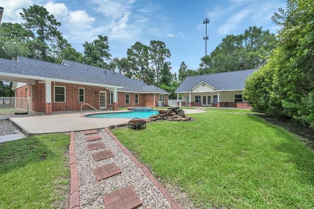 26320 Pin Oak Drive, Magnolia, TX 77354