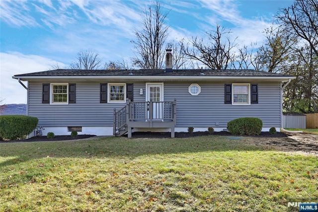6 Van Buren Avenue, Vernon, NJ 07462