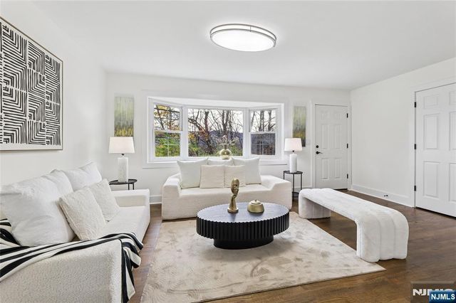 6 Van Buren Avenue, Vernon, NJ 07462