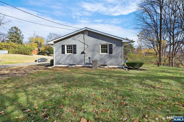 6 Van Buren Avenue, Vernon, NJ 07462