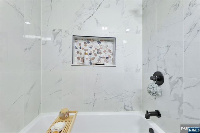 6 Van Buren Avenue, Vernon, NJ 07462