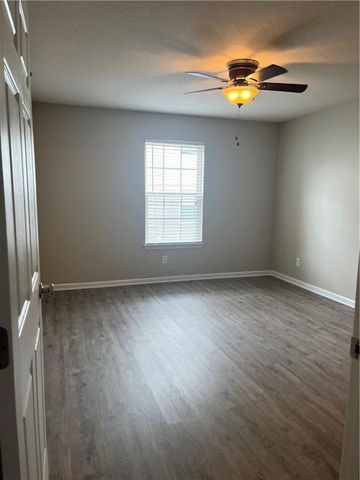 5600 NE 80th Unit 2 A Terrace, Kansas City, MO 64119