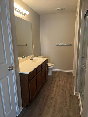 5600 NE 80th Unit 2 A Terrace, Kansas City, MO 64119