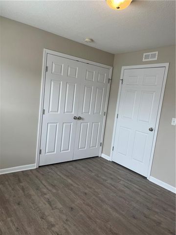 5600 NE 80th Unit 2 A Terrace, Kansas City, MO 64119