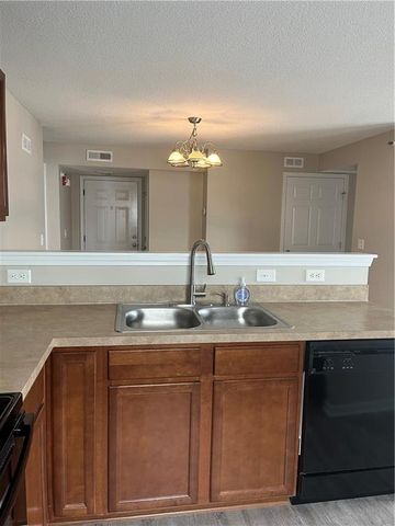 5600 NE 80th Unit 2 A Terrace, Kansas City, MO 64119