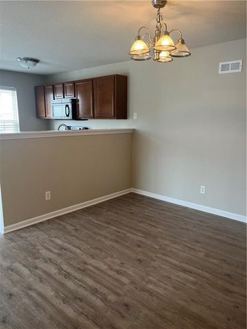 5600 NE 80th Unit 2 A Terrace, Kansas City, MO 64119