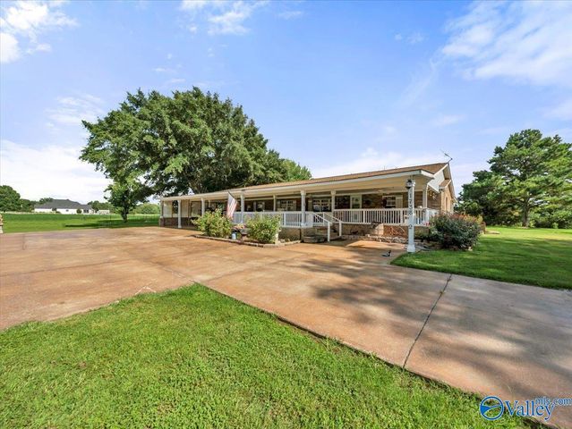 21738 New Garden Road, Elkmont, AL 35620