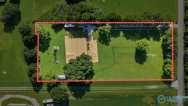 21738 New Garden Road, Elkmont, AL 35620