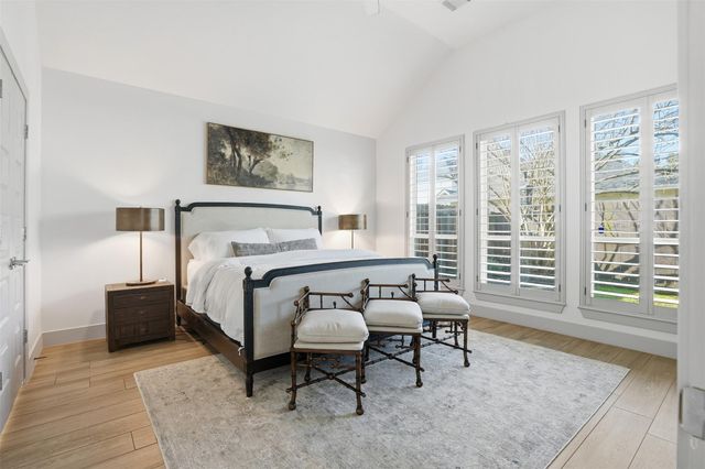 8706 Rippling Water Drive, Sugar Land, TX 77479