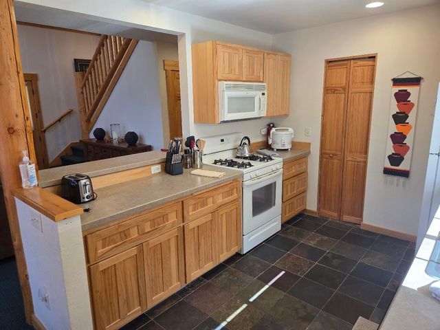 4673 Marsh Hawk Drive, Klamath Falls, OR 97601
